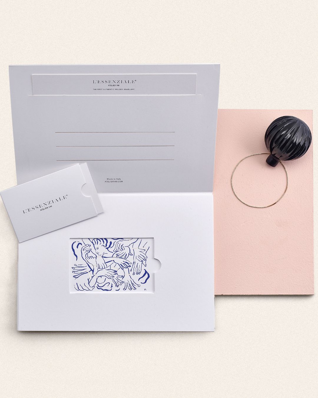 L'essenziale Carezza Charm