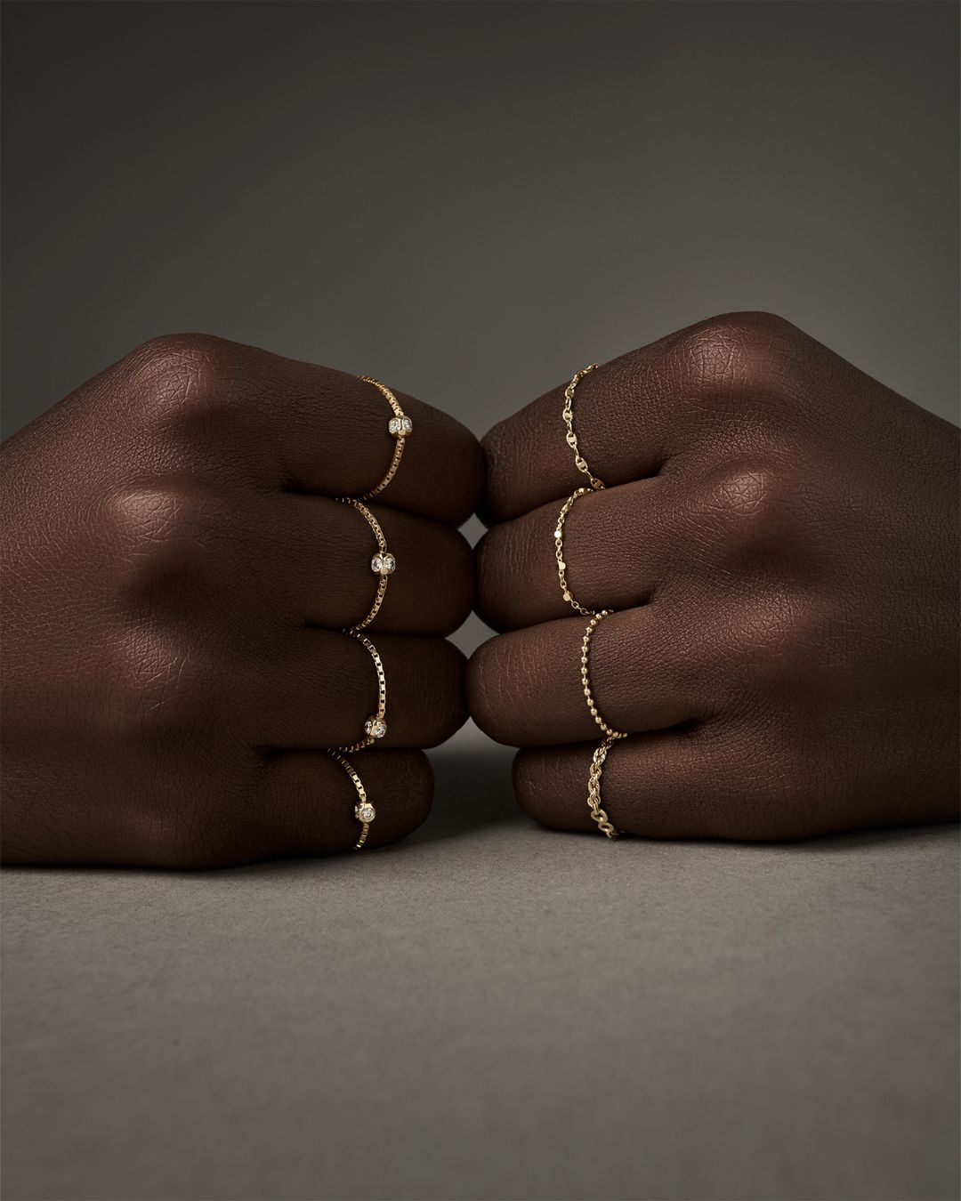 Delizioso Squared Chain Ring